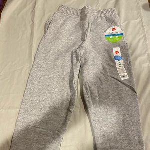 Boy, medium sweatpants